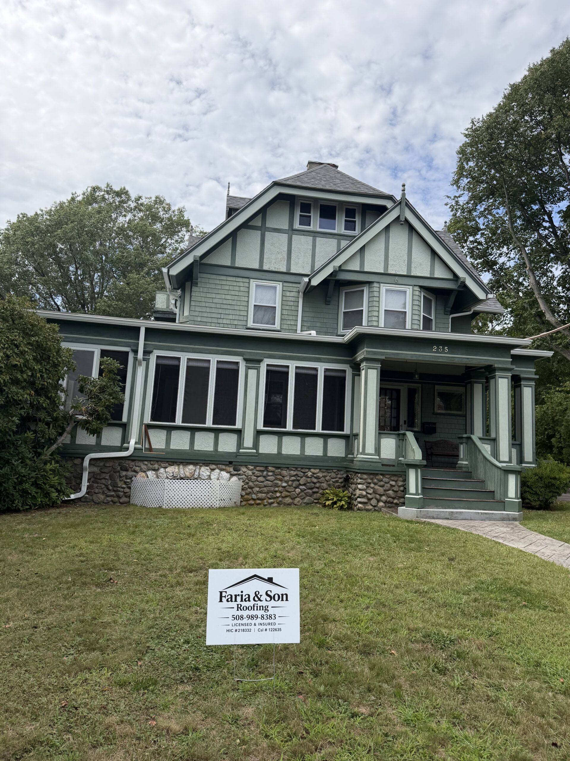 Completed roof replacement on large Victorian home SE Massachusetts